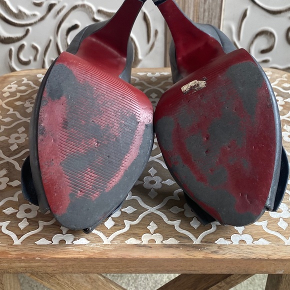 GUC, Le Chateau Grey Open-Toed Heels with Pewter Detailing, Size 8 - Picture 5 of 12